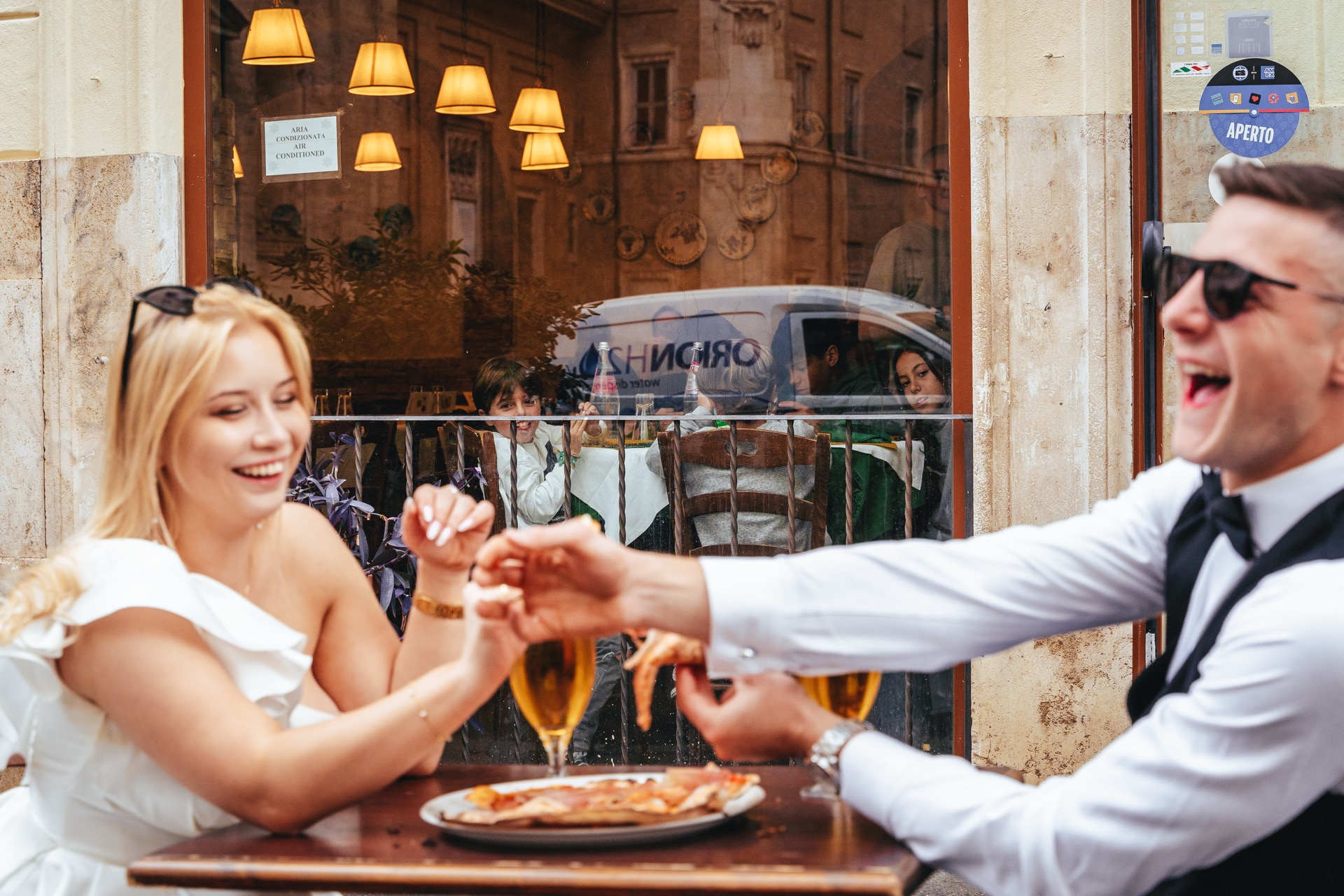 Fotografia ślubna Sześcian Wedding – para młoda podczas pierwszego tańca